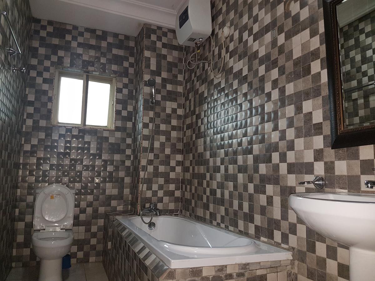 Royal Terrace Hotel & Towers Lagos Bagian luar foto
