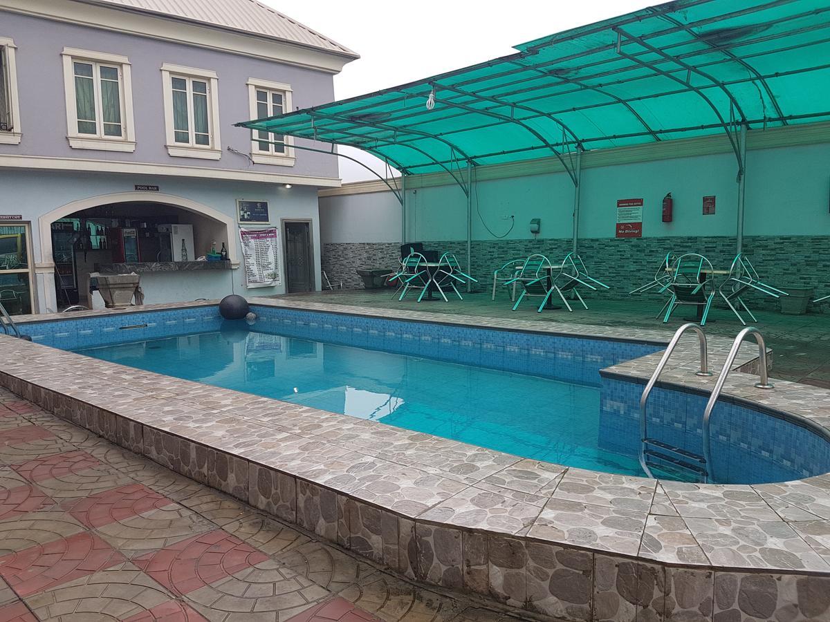 Royal Terrace Hotel & Towers Lagos Bagian luar foto