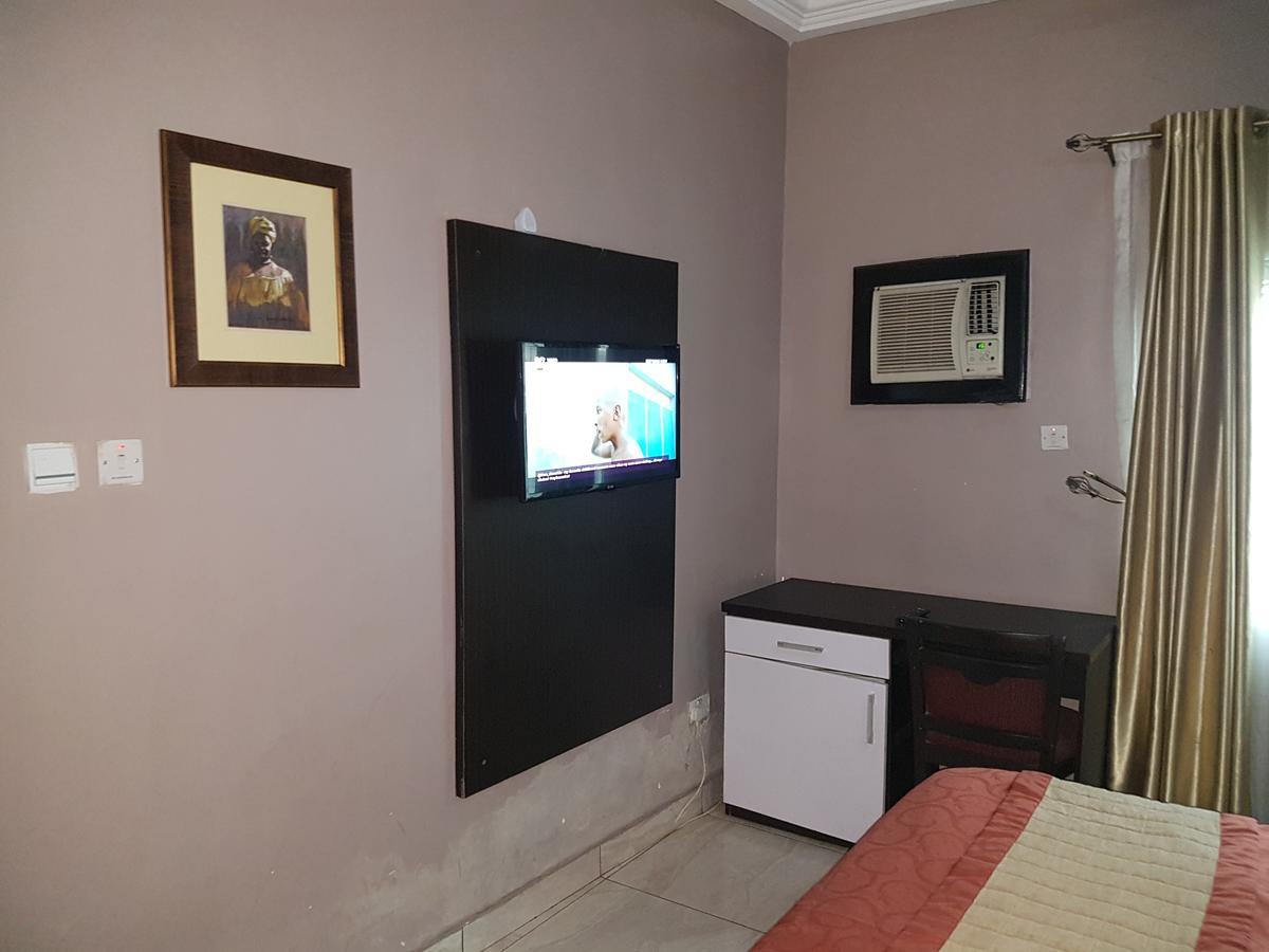 Royal Terrace Hotel & Towers Lagos Bagian luar foto